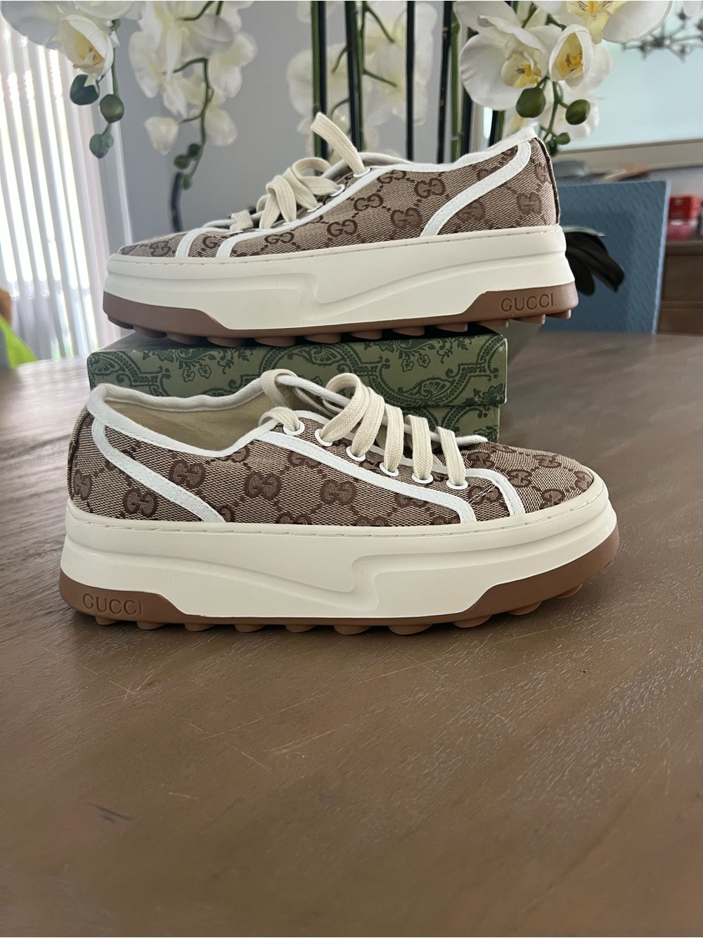 GG Beige/Brown GG Canvas Low-Top Sneakers - Picture 3 of 7